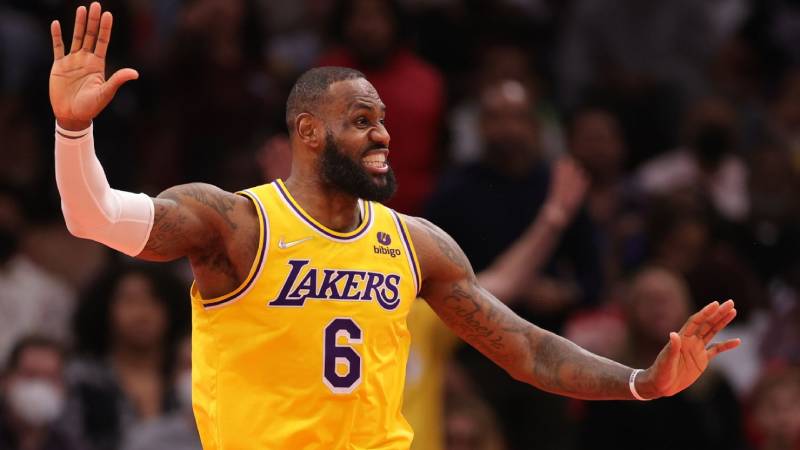 Thời kỳ tái thiết và sự trở lại cùng LeBron James