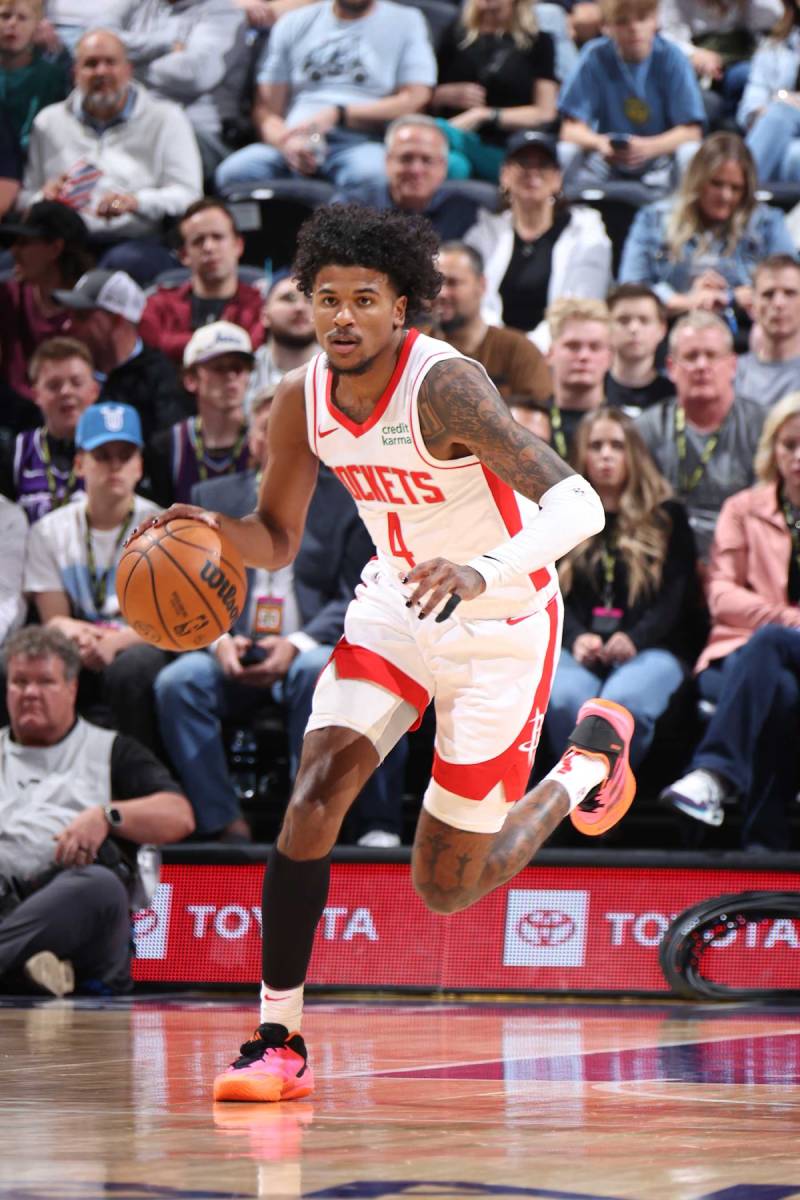 Toc do va kha nang xuyen pha la nen mong trong phong cach thi dau Jalen Green