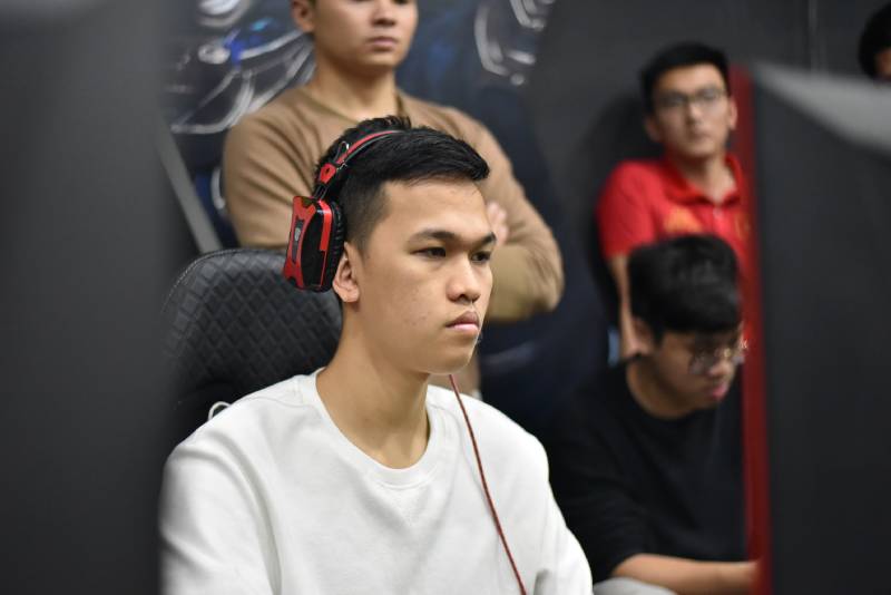 Từ tài năng trẻ trở thành trụ cột của AOE Việt Nam